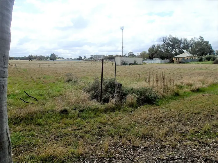 22-24 Brougong Street, Urana NSW 2645