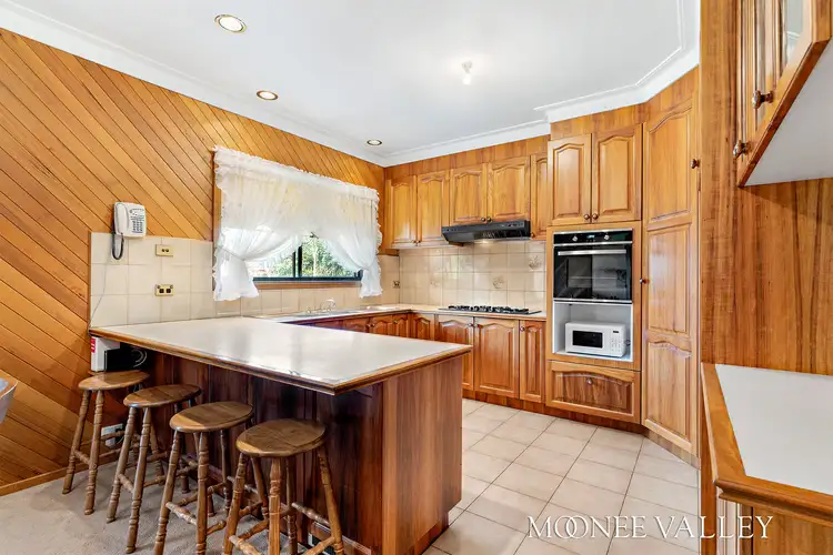 Fifth view of Homely house listing, 6 Fenwick Place, Avondale Heights VIC 3034