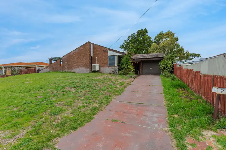 7 Lawson Way, Padbury WA 6025