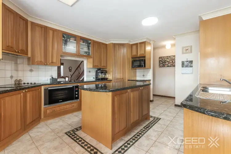 18 Woodview Ct, Edgewater WA 6027