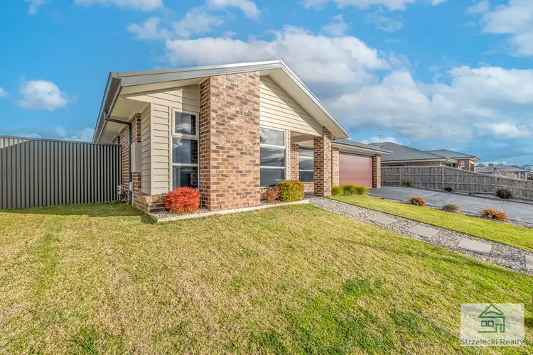 Second view of Homely house listing, 15 Wimmera Way, Moe VIC 3825