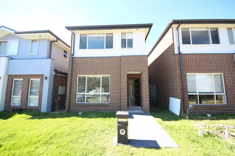 24 Parsons Rd
