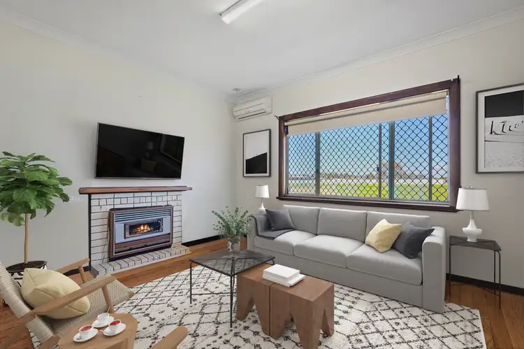 26 Hands Ave, Carey Park WA 6230
