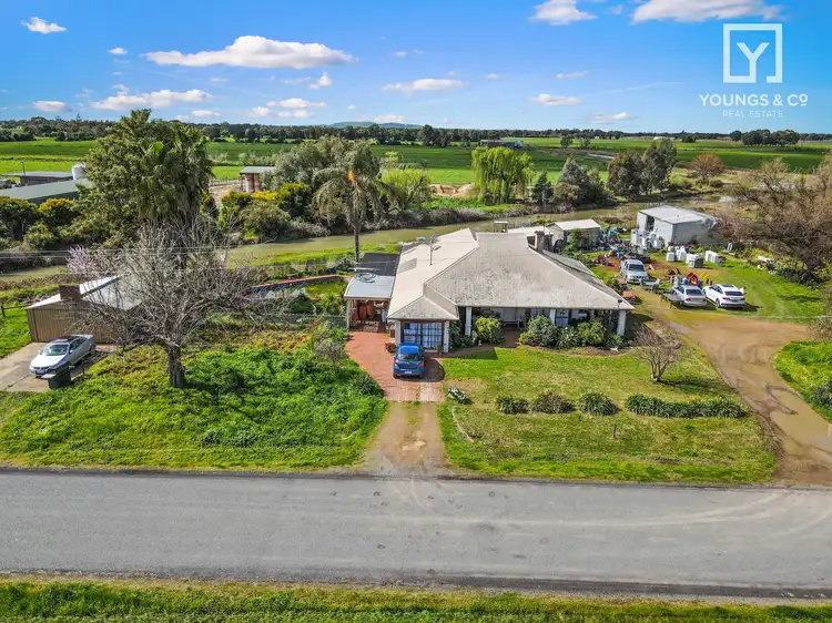 240 School Rd, Shepparton East VIC 3631