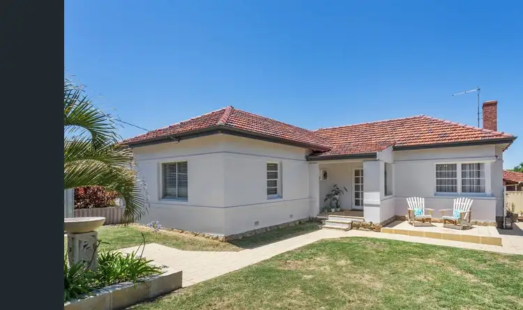 22 Wrexham St, Bicton WA 6157