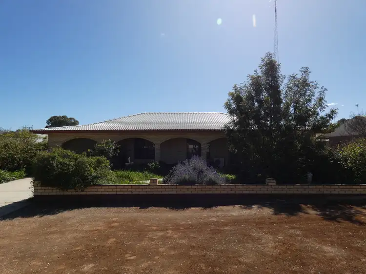 7 Cunningham St, Crystal Brook SA 5523