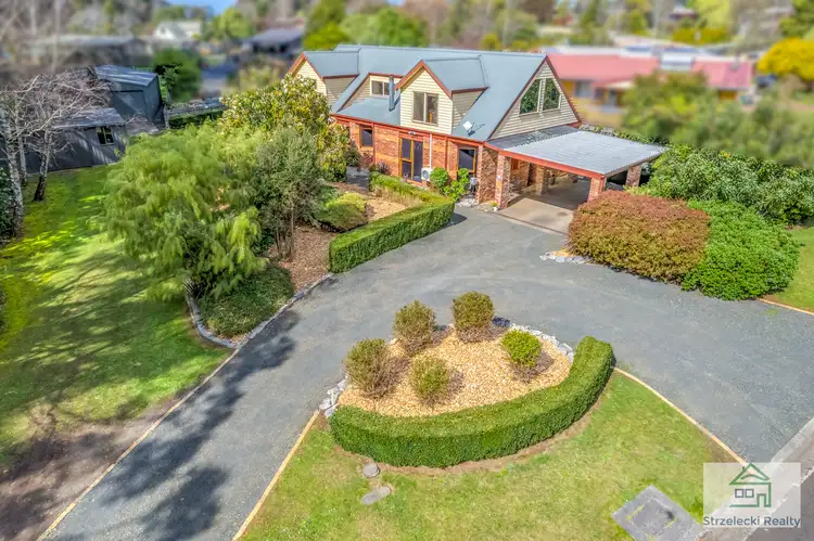 33 Pinnacle Dr, Rawson VIC 3825