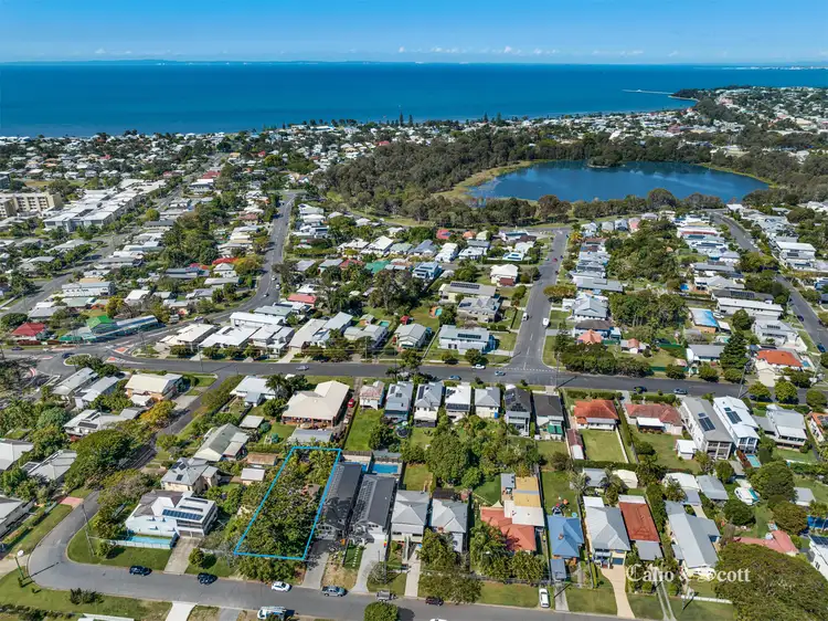28 Borella St, Sandgate QLD 4017