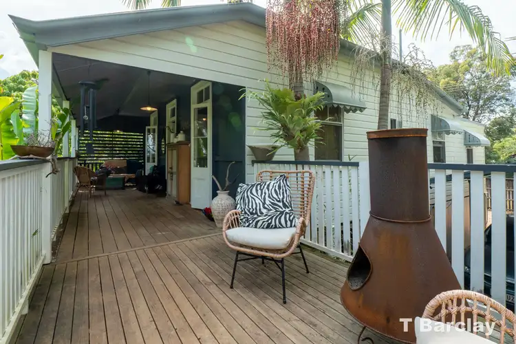 4 Peace St, Lamb Island QLD 4184