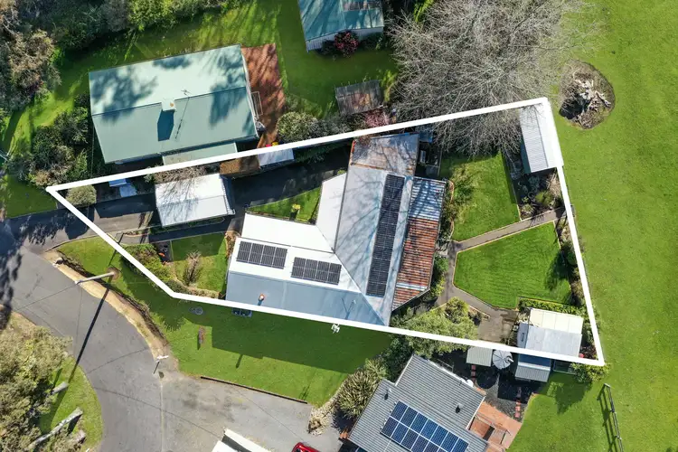 Second view of Homely house listing, 8 Hemley Ct, Halls Gap VIC 3381