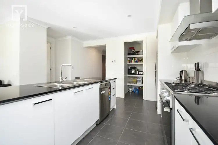 Seventh view of Homely house listing, 7 Dutton Way, Kialla VIC 3631