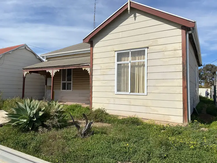 9 Tenth St, Port Pirie SA 5540