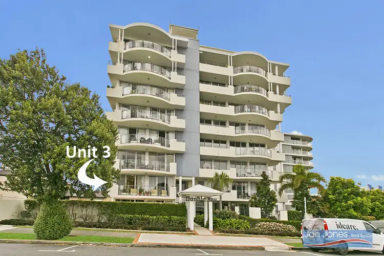 Unit 3/5 Lilla St, Woody Point QLD 4019