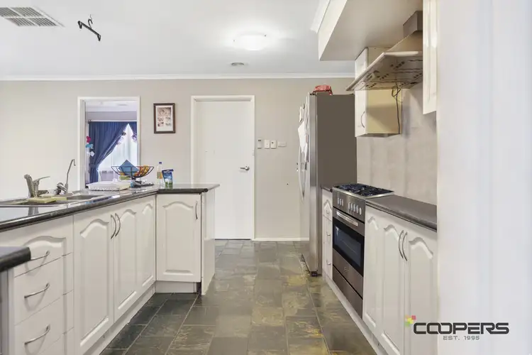 Fourth view of Homely house listing, 7 Braewood Pl, Melton West VIC 3337