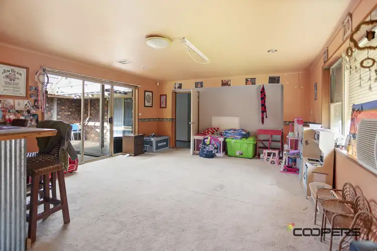 Fifth view of Homely house listing, 7 Braewood Pl, Melton West VIC 3337