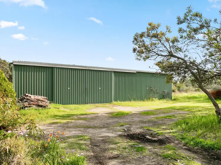 5 Brooks Pl, Wandi WA 6167