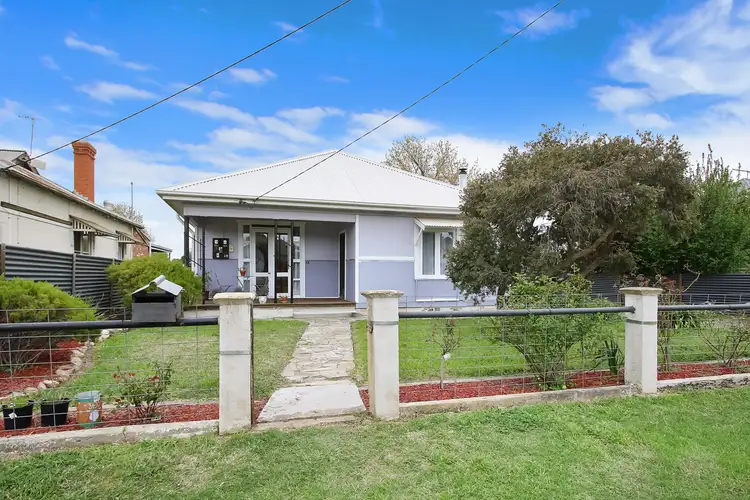 11 Fraser St, Culcairn NSW 2660