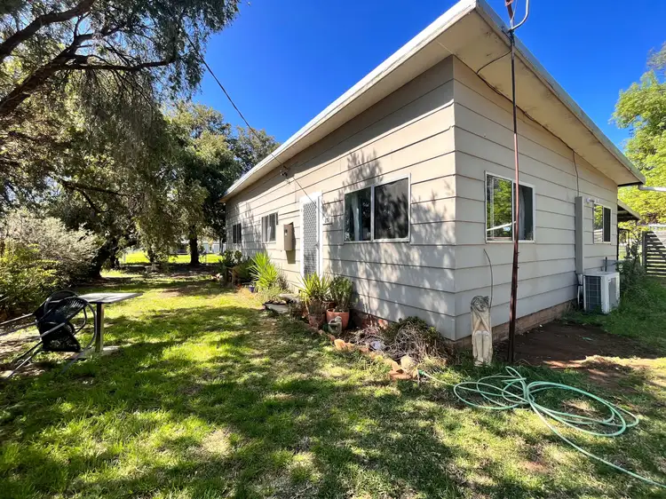 27 Cameron St, Curlewis NSW 2381