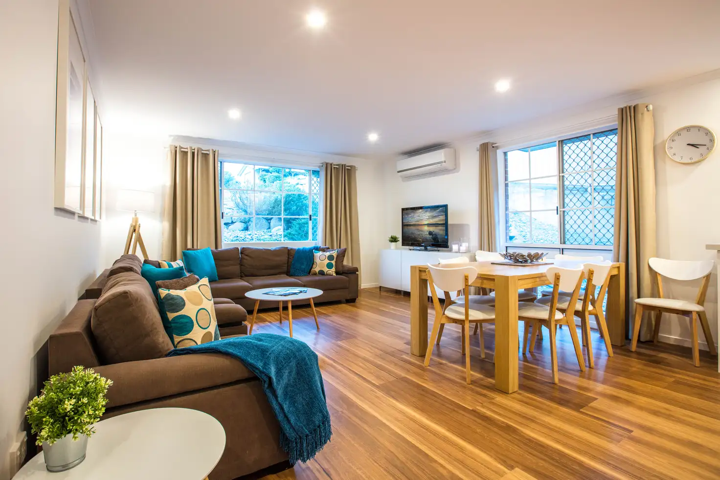 Main view of Homely unit listing, Unit 2/125 Gippsland St, Jindabyne NSW 2627