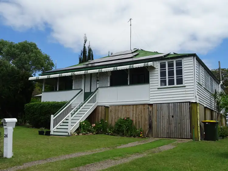 24 Leonard St, Boonah QLD 4310