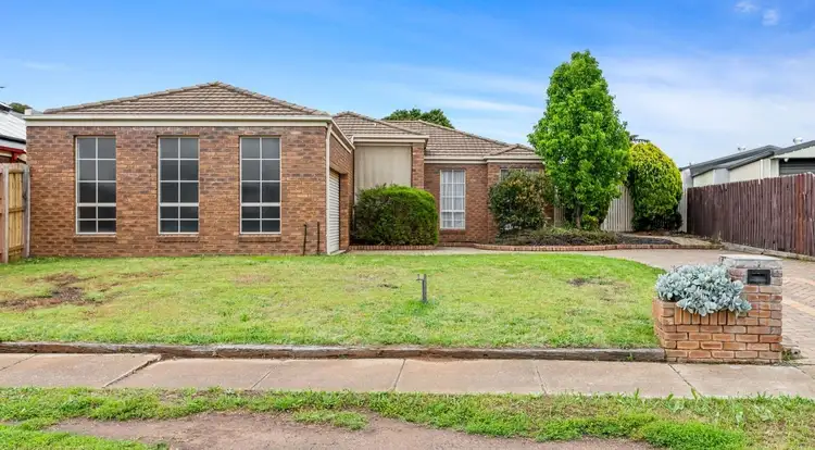 7 Rimbanda Ct, Kurunjang VIC 3337