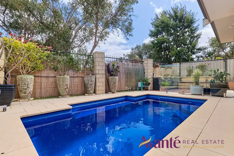 18 Mariposa Gdns, Success WA 6164