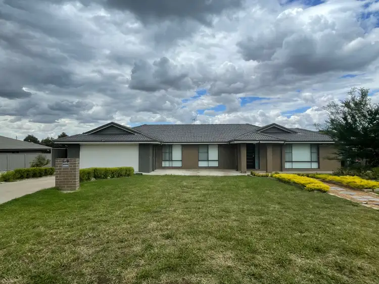 1/9 Silversmith Pl, Gunnedah NSW 2380