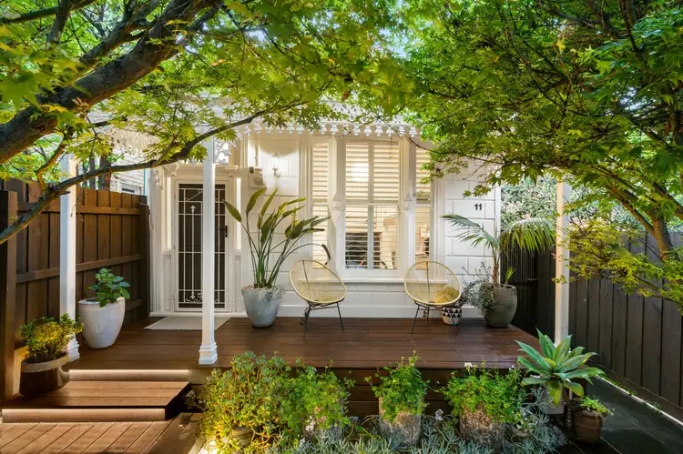 11 Clarke St, Elwood VIC 3184