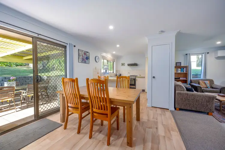 Fourth view of Homely house listing, 8 Narrogal Court, Ocean Shores NSW 2483