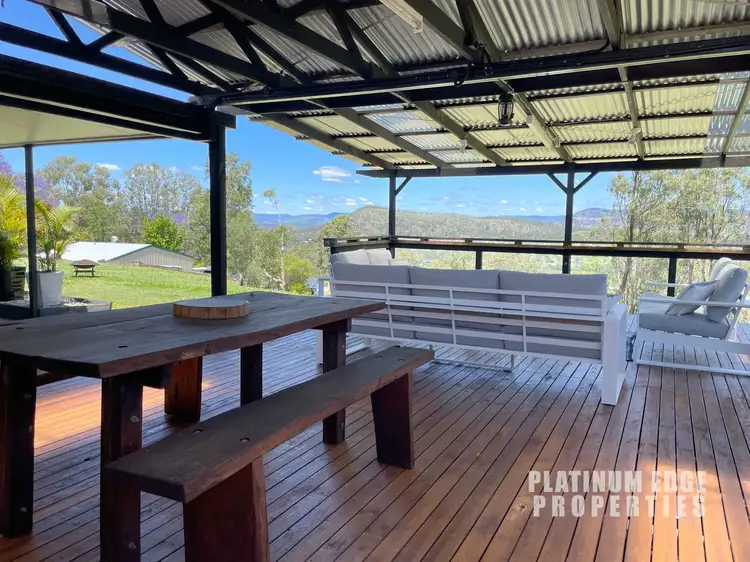 1 Farwell Cl, Kooralbyn QLD 4285