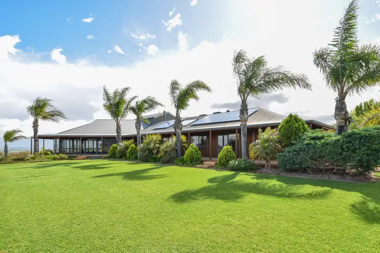 34 Finlay Heights Rd, Quorn SA 5433