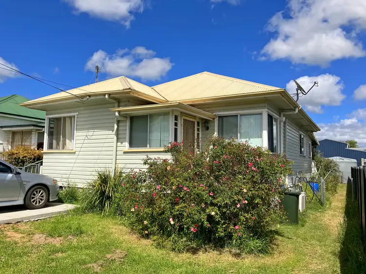 37 Wattle Ave, Warwick QLD 4370