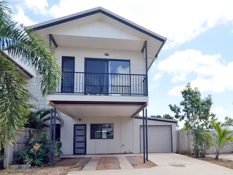 18 Anzac Avenue