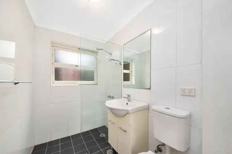 Fourth view of Homely unit listing, 8/27 Warringah Road, Mosman NSW 2088