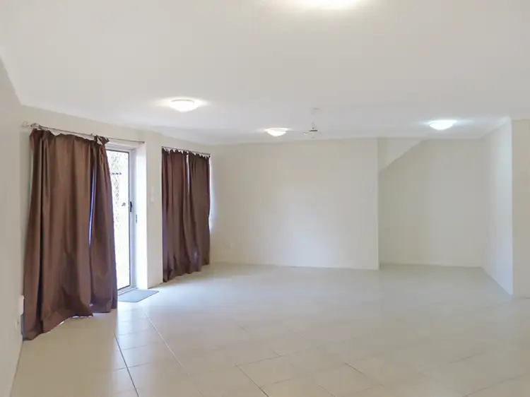 Fifth view of Homely unit listing, Unit 4/18 Parkside St, Tannum Sands QLD 4680