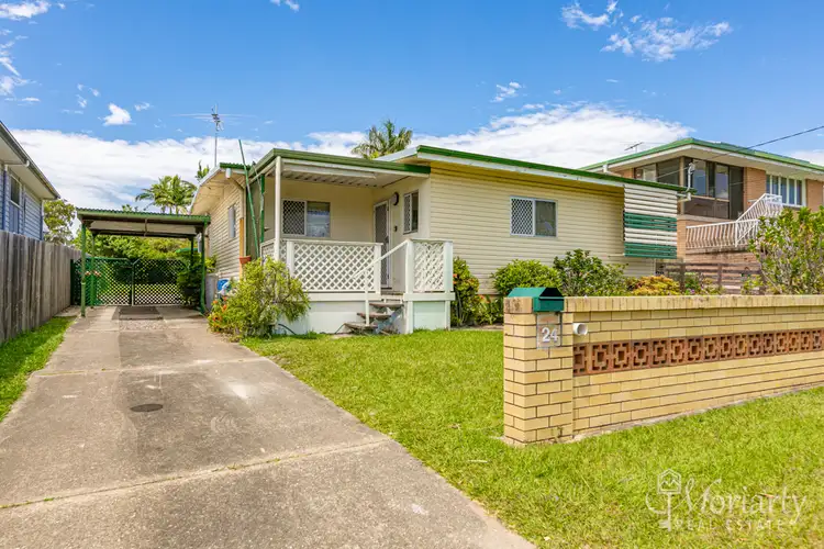 24 Long St, Clontarf QLD 4019