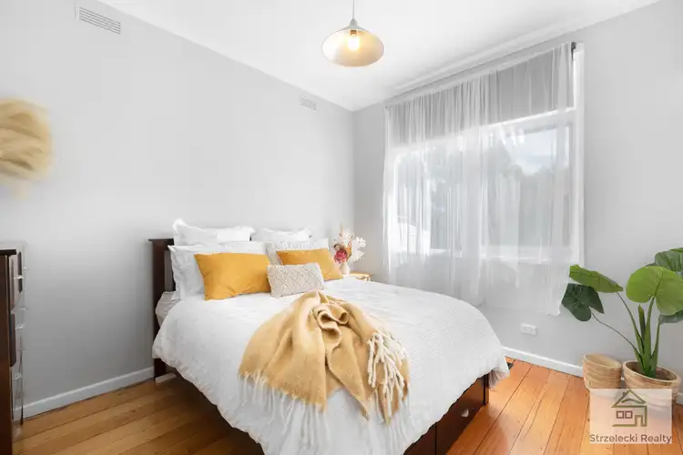 Sixth view of Homely house listing, 16 Somerville Ct, Moe VIC 3825