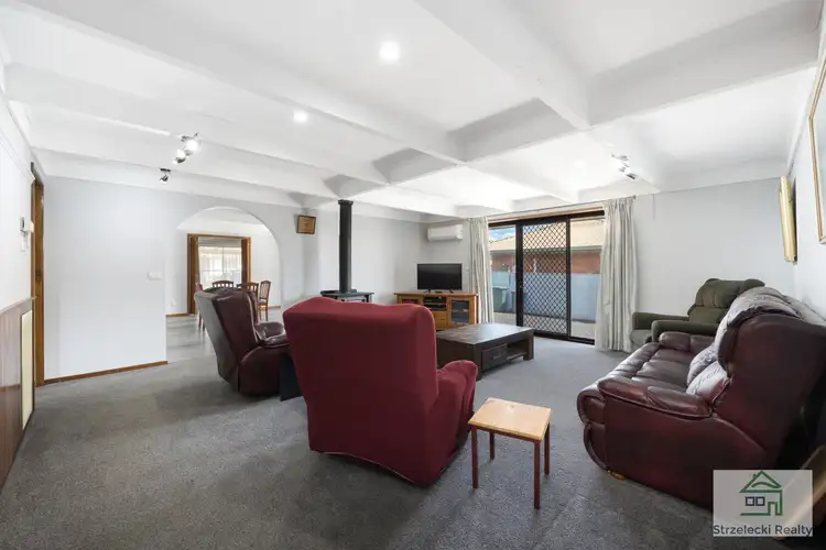 Fifth view of Homely house listing, 39 Bennett St, Moe VIC 3825