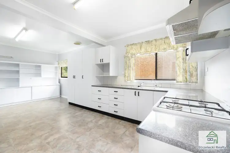 Second view of Homely house listing, 7 Gibson St, Trafalgar VIC 3824