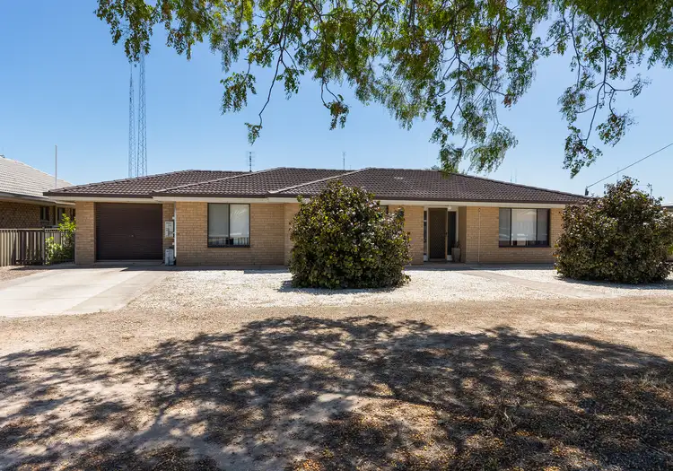 100 Bay Rd, Moonta Bay SA 5558