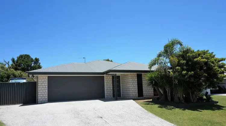 35 Dianella Cct, Cooloola Cove QLD 4580