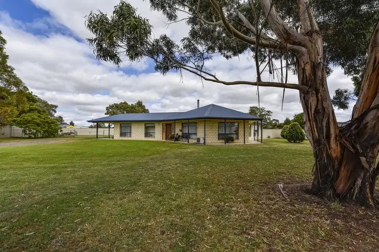 94 Clarke St, Penola SA 5277