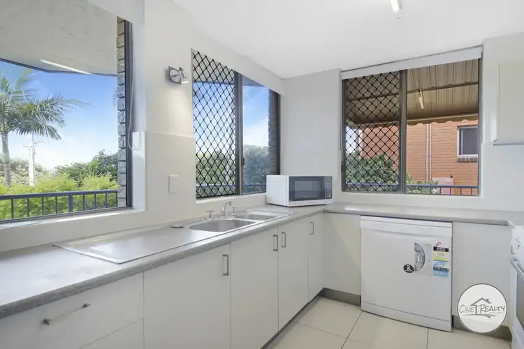Fifth view of Homely unit listing, 2/242 Charlton Esplanade, Pialba QLD 4655