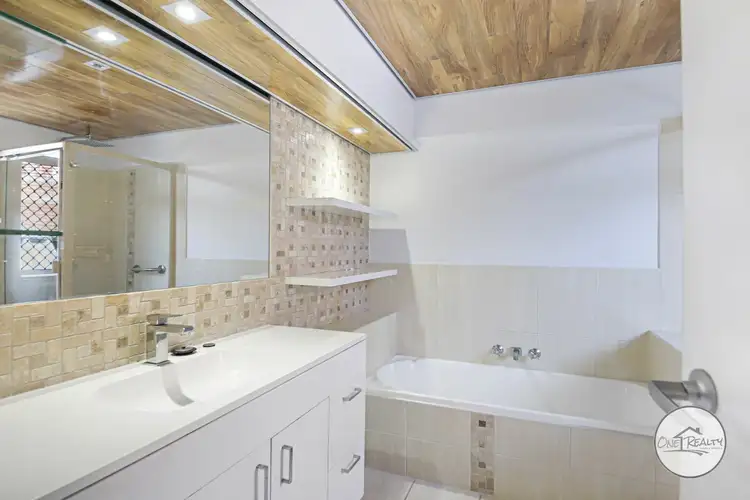 Seventh view of Homely unit listing, 2/242 Charlton Esplanade, Pialba QLD 4655