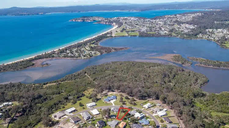 18 Kingfisher Circuit, Eden NSW 2551