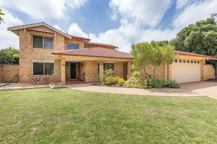 15 Muston Gr, Churchlands WA 6018