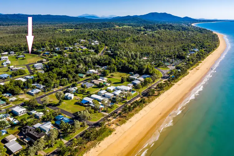 24 Admiralty St, South Mission Beach QLD 4852