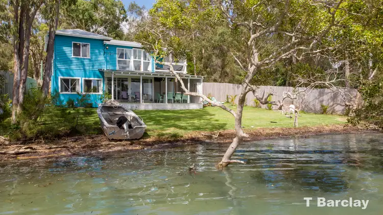 5 Azure Ct, Lamb Island QLD 4184