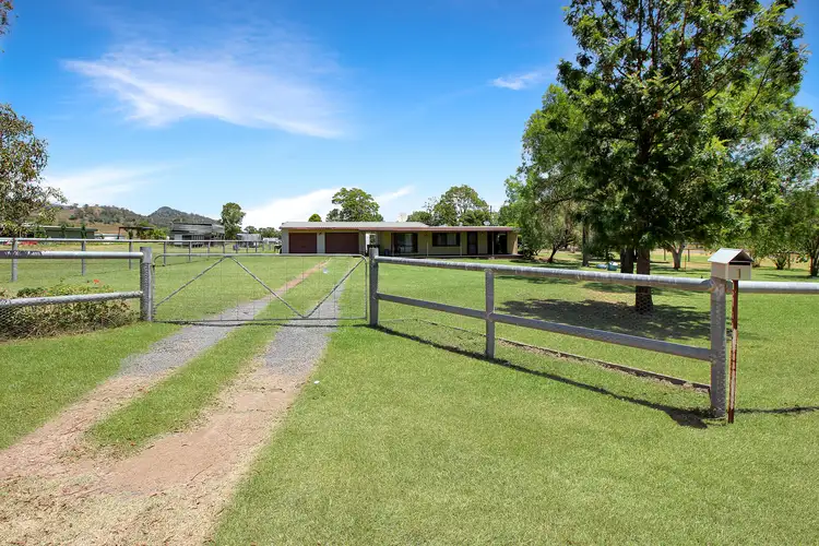 1 Livingstone St, Wingen NSW 2337