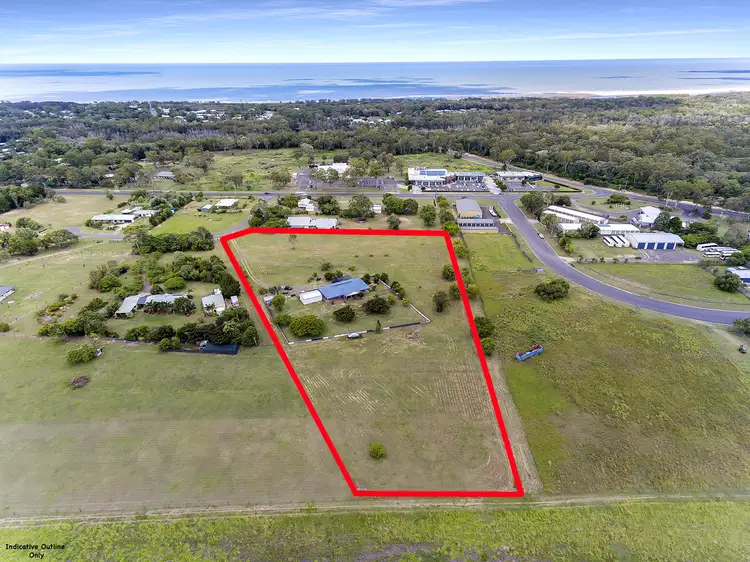 3 Schirmers Ct, Moore Park Beach QLD 4670
